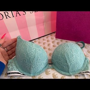 Victoria’s Secret Push Up Bra